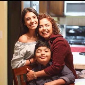 Meet your Posher, Roxana